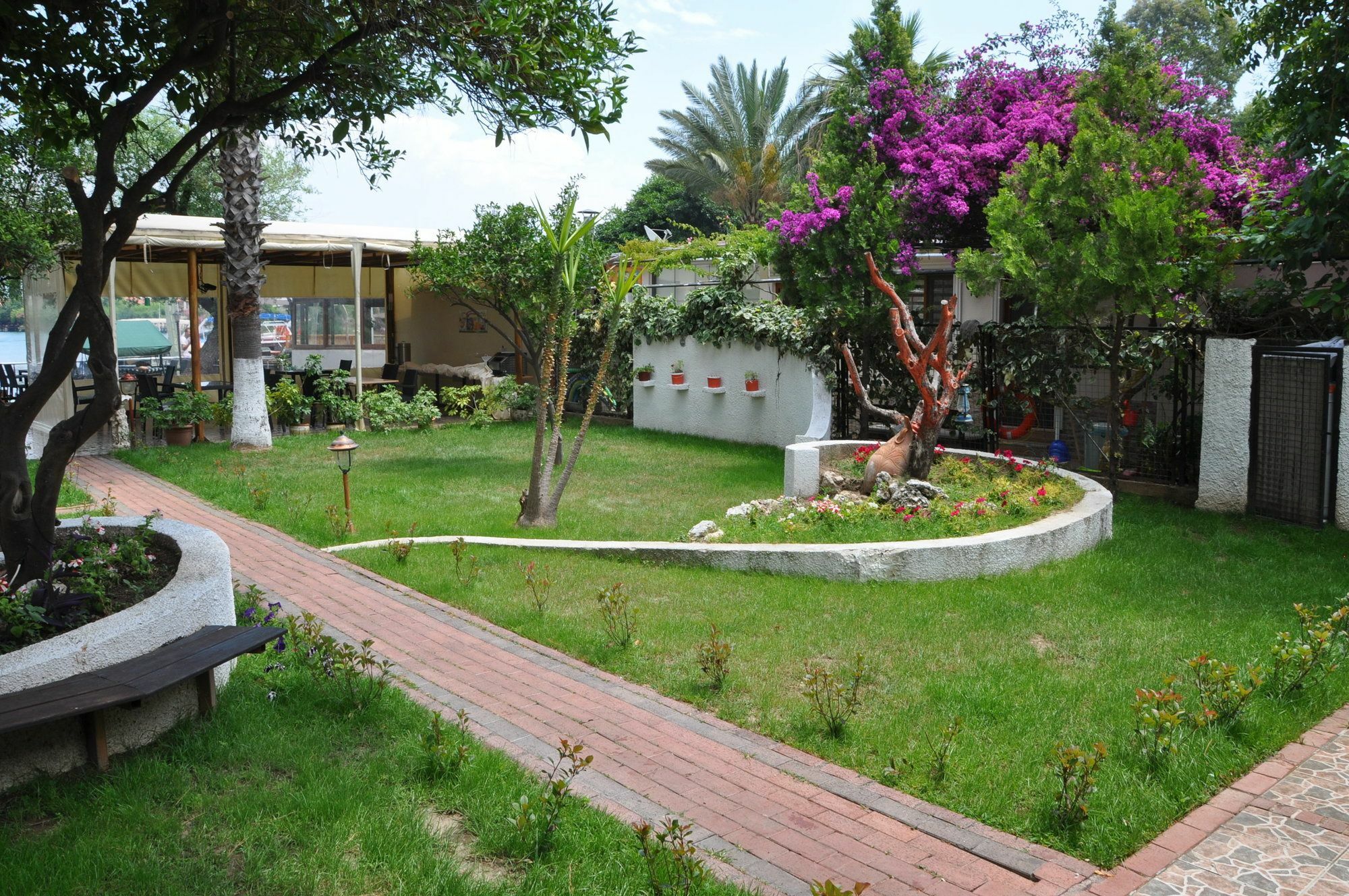 Longhouse Inn Hotel Dalyan Kültér fotó